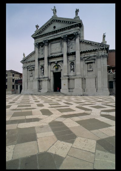 1564-80年に建てられた教会のファサード、1607-11年に完成したファサード 作： Andrea Palladio