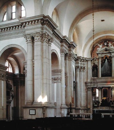 身廊の内観、1566-80 作： Andrea Palladio