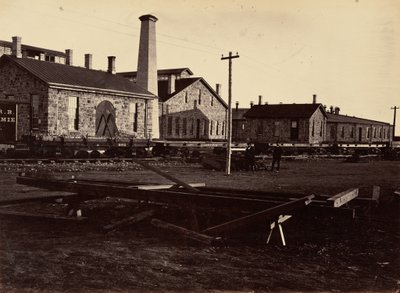 プレート17ララミー機械工場（南西側から）1869年（写真 作： アンドリュー・ジョセフ・ラッセル