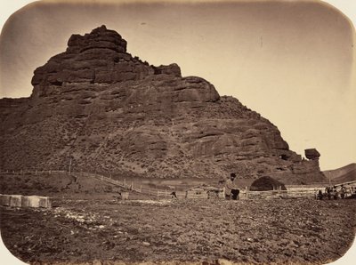 プレート34.1869年、ウェーバー渓谷のセンチネル・ロック（写真） 作： アンドリュー・ジョセフ・ラッセル