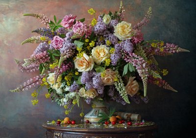豪華な花の静物画 作： Andrey Morozov