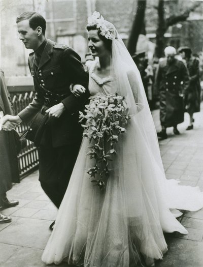 ロンドンでのアンドリュー・キャベンディッシュ卿とデボラ・ミットフォード卿の結婚式 作： Thomas Kelly
