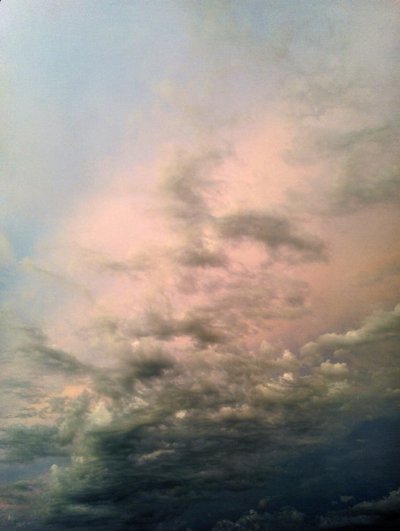 嵐のピンクの空 作： Angelo Cerantola