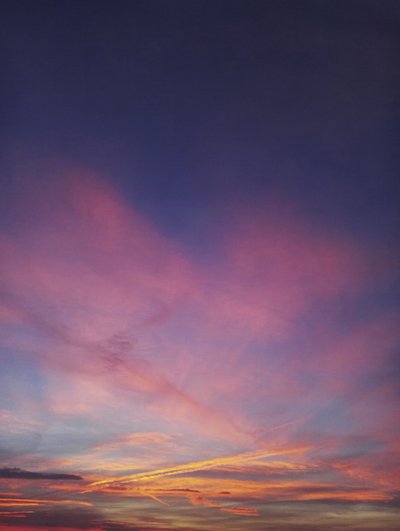 鮮やかな夕焼け空 作： Angelo Cerantola