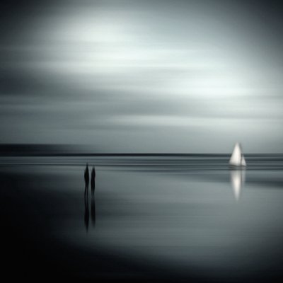 夢のような海のシルエット 作： Anja Buehrer