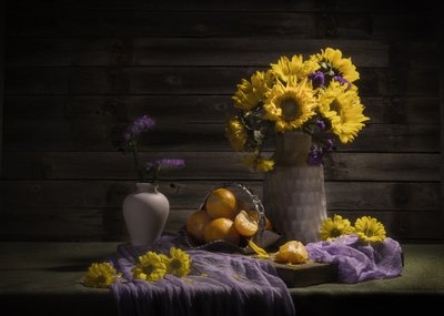  作： 