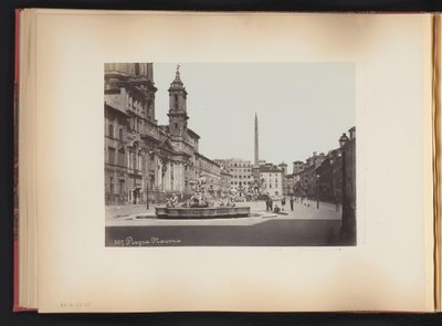 Rome, イタリアの噴水のあるナヴォーナ広場の眺め ナヴォーナ広場 (オブジェクトのタイトル) 作： Anonymous
