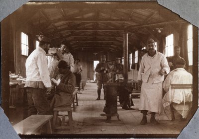 第一次世界大戦1914-1918年：フランス人負傷兵のための楽屋。Couville dans la Manche, Lower Normandy (ノルマンディー地方), フランス。匿名の写真撮影1917年5月。個人コレクション、ステラ 作： Anonymous Anonymous