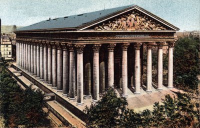 パリ：建築家ピエール・アレクサンドル・ヴィニョン（1763-1828）が設計したマドレーヌ教会の外観。パリ市の「芸術アルバム」に掲載されている1920年の写真。個人蔵。 作： Anonymous Anonymous
