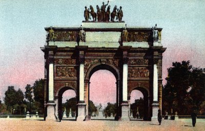 パリ：1809年にピエール・フランソワ・レオナルド・フォンテーヌ（1762-1853）とシャルル・ペルシエ（1764-1838）が実現したカルーセルの凱旋門の風景。パリ市の「芸術アルバム」に掲載されている1920年の写真。個人蔵。 作： Anonymous Anonymous
