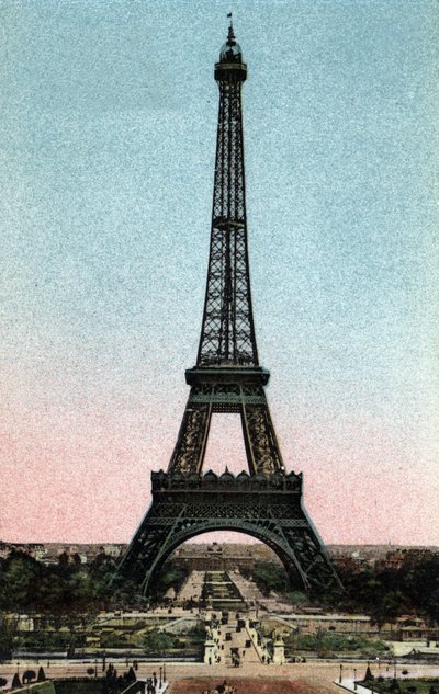 パリ：ギュスターヴ・エッフェル（1832-1923）が1887年から1889年にかけて建設したエッフェル塔の風景。パリ市の「芸術アルバム」に掲載されている1920年の写真。個人蔵。 作： Anonymous Anonymous