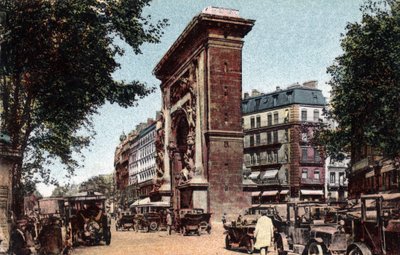 パリ：1672年にフランソワ・ブロンデル（1618-1686）が建設したサン・ドニ大通りとサン・ドニ門（Porte Saint Denis）の風景。パリ市の「芸術アルバム」に掲載されている1920年の写真。個人蔵。 作： Anonymous Anonymous