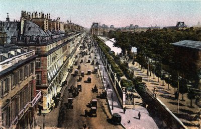 パリ：ルーブル美術館に向かうリヴォリ通りの交通の様子。1920年、パリ市の「芸術アルバム」に掲載された写真。個人蔵。 作： Anonymous Anonymous