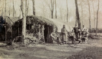 第一次世界大戦初期の歩兵中尉の個人アルバムからの写真（1st, Iere 作： Anonymous Anonymous