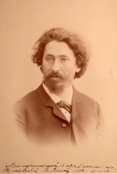 アーティスト Ilya Iefimovitch Repine (Ilia Yefimovich Repin) (1844-1930) の肖像画。 アルブミンの写真 作： Anonymous Anonymous