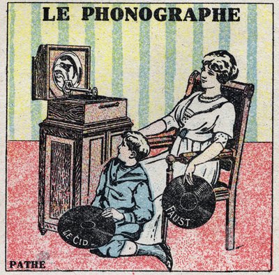 音のエネルギー、蓄音機。パテ社の蓄音機でレコードを聴く母と息子。1925年の匿名のイラスト。個人蔵。 作： Anonymous Anonymous