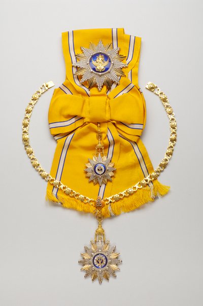タイ - ラジャミトラブホーン勲章：プレート、バッジ、ペンダントの一式 20世紀半ば 作： Anonymous Anonymous
