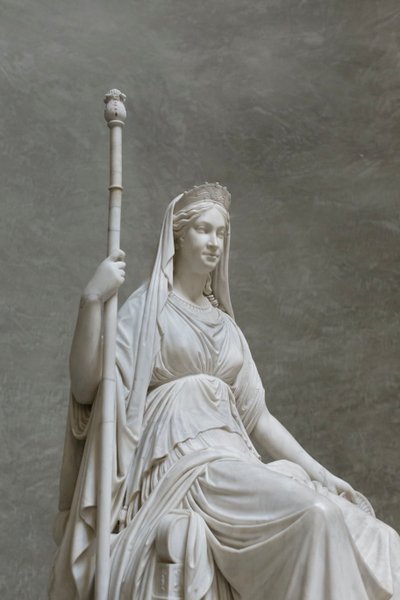コンコルドを体現するハプスブルク家のマリー・ルイーズ 作： Antonio Canova