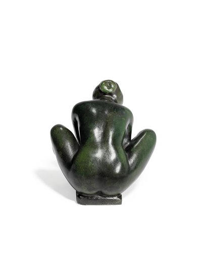 片足を抱えてしゃがむ少女 作： Aristide Maillol
