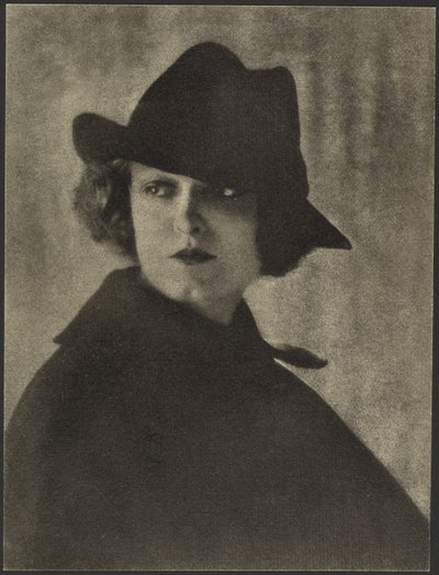 [正体不明のハリウッド女優の肖像]。 作： Arthur F. Kales