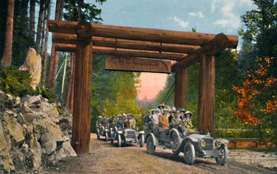 マウントレーニア国立公園への入り口、c1916 作： Asahel Curtis