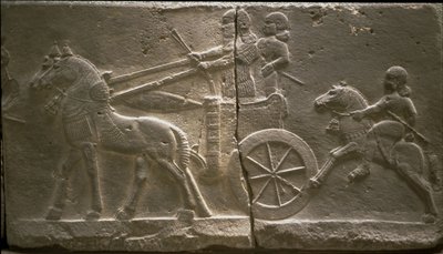 戦車と騎兵、8世紀。紀元前 作： Assyrian