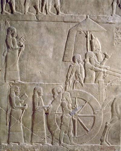 ニネベのAssurbanipal宮殿、紀元前645年頃のアスールバニパル王とエラム人の囚人の戦車、エラムキャンペーンのエピソードを描いたレリーフ 作： Assyrian