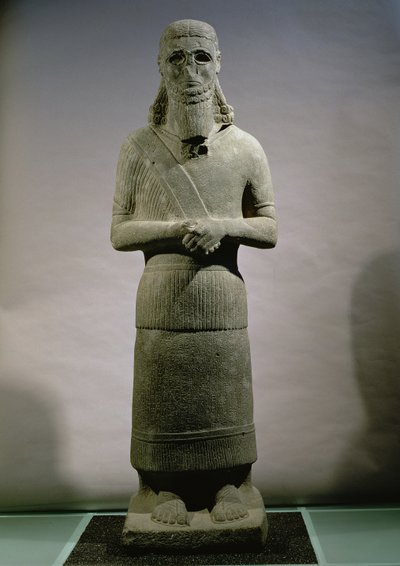 ハダードイシ神（玄武岩）に捧げられた像（詳細は110889を参照） 作： Assyrian