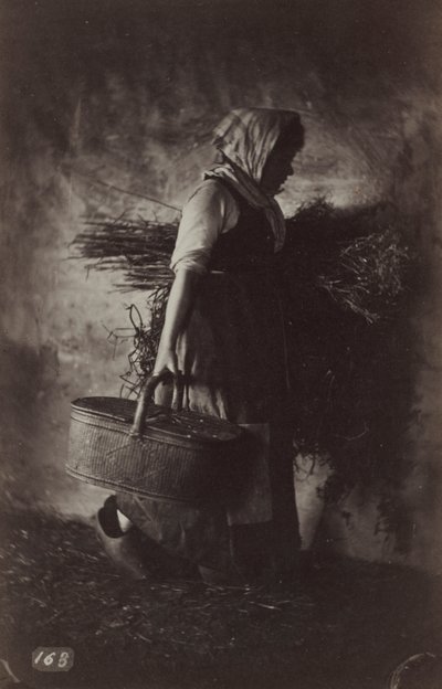 バスケットと干し草を運ぶ女性の農民、c。 1870年。 作： Auguste Giraudon