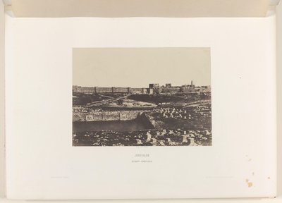 エルサレム旧市街の城壁の外にあるマミラ盆地 エルサレム。 Birket-Mamillah (オブジェクトのタイトル) 作： Auguste Salzmann