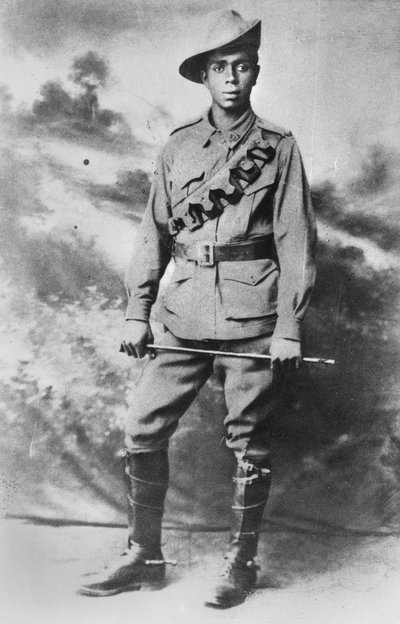 アボリジニ軍人の肖像、234プライベート（Pte）Walter Christopher（Chris）George Saunders、c.1916 作： Australian Photographer