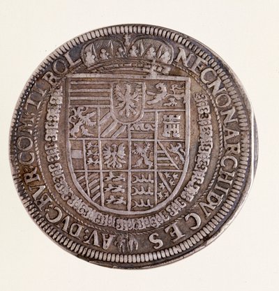 チロルの銀貨（ターラー）：皇帝ルドルフ2世（ロドルフ2世）の時代（1552-1612年）。直径4cm ナポリ、国立考古学博物館 作： Austrian School