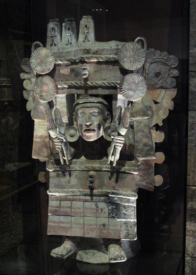 農業の女神の形の線香炉Chicomecoatl、Tlahuac、後古典時代後期、1500年頃 作： Aztec