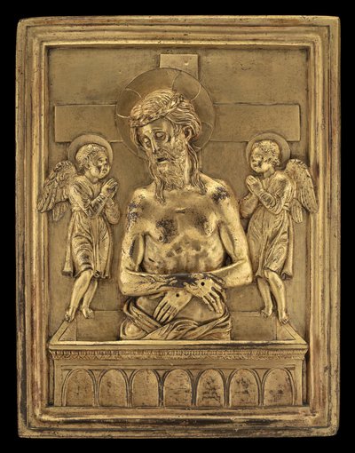 二人の天使を持つ死んだキリスト. 作： Bartolomeo Bellano