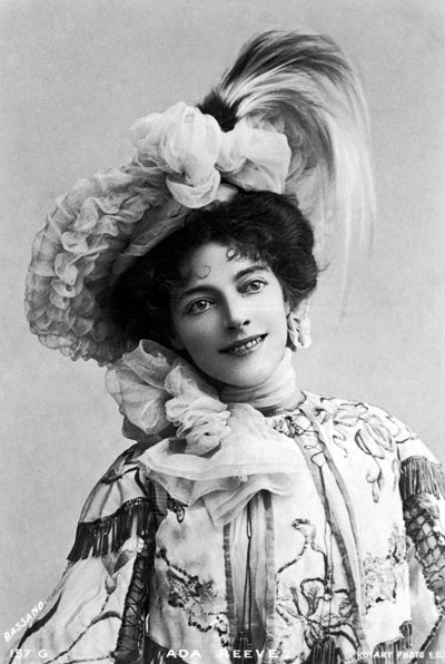 エイダ・リーブ1873-1966、イギリスの女優、1903。 作： Bassano Studio