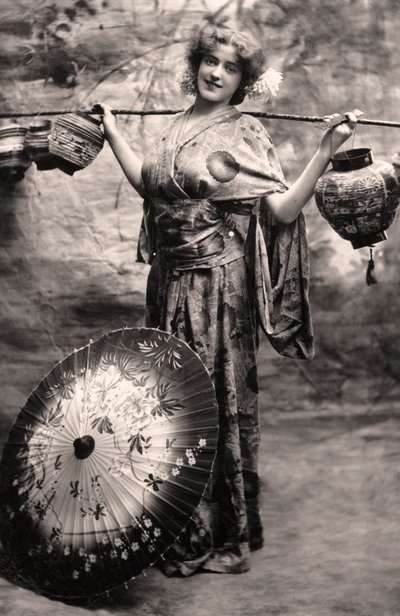 デニスオーム1885-1960、イギリスの歌手、20世紀初頭。 作： Bassano Studio