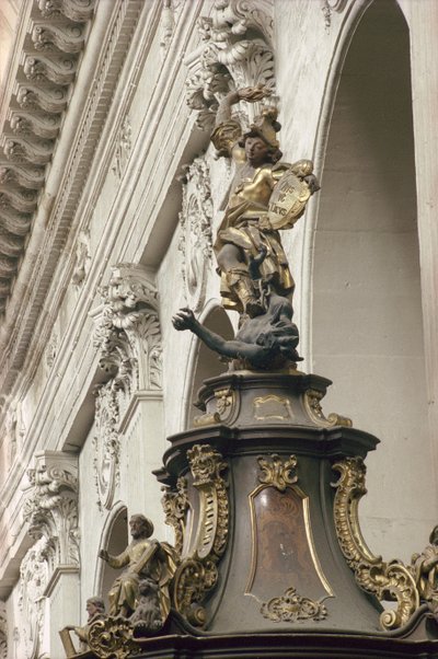Pulpit of Verityとも呼ばれる説教壇、詳細：聖ミカエルとドラゴン、1749年（金箔、木材、寄木細工）（252679および252681も参照） 作： Bavarian school