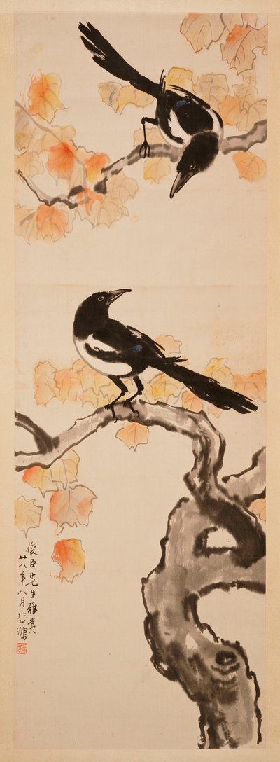 紅葉した木に2羽のカササギ 作： Beihong Xu