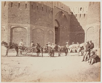 Durani Gate、Heyland Cart、Pack Mules、さまざまな種類のパック サドルを表示、Kandahar 作： Benjamin Simpson