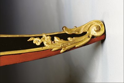 ルイ15世の箪笥、1740年頃（オルモルに取り付けられたチャイニーズブラック、ポリクローム、ギルトラッカー、蛇紋石、大理石、ヴェルニス） 作： Bernard van Risamburgh