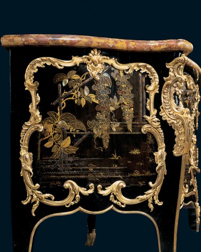 箪笥、1745年頃（オルモルに取り付けられた漆と黒檀） 作： Bernard van Risenburgh II