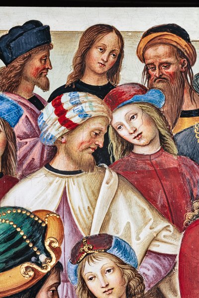 ピッコロミニ図書館、北東の壁: 「1435 年冬、スコットランド王ジェームズ 1 世の前でアエネアス シルビウスが演説を行う」 作： Bernardino di Betto Pinturicchio