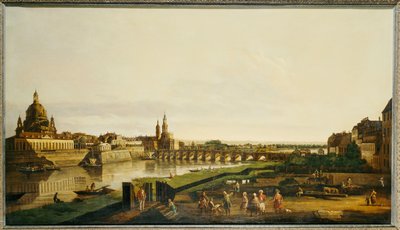 アウグストゥスブルックの上のエルベ川の右岸からのドレスデンの眺め 作： Bernardo Bellotto