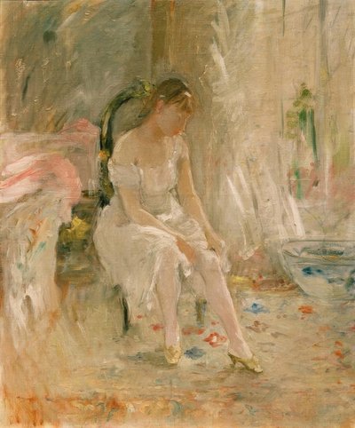 女性のドレッシングや女の子が彼女のストッキングを履いて 作： Berthe Morisot