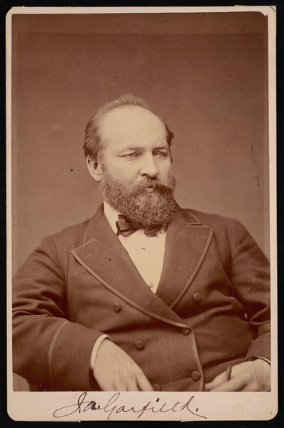 ジェームズ・エイブラム・ガーフィールドの肖像、1831～1881年、1876年以前。 作： Brady