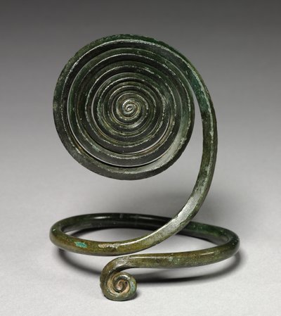 スパイラルアルミラ、中央ヨーロッパ、紀元前1500年頃 作： Bronze Age