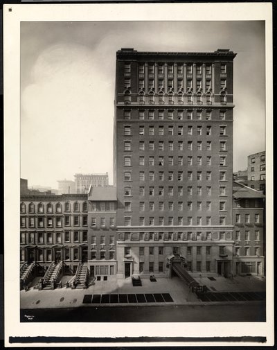 Hotel La Salle、30 East 60th Street、ニューヨーク、1920（銀ゼラチンプリント） 作： Byron Company