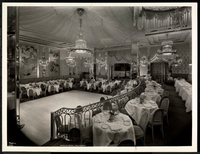 ホテルセントレジスのイリジウムルーム、1937年（銀ゼラチンプリント） 作： Byron Company