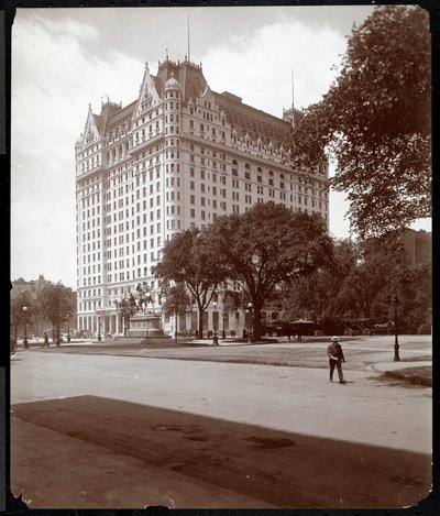 The Plaza Hotel、5th Avenue and 59th Street、New York、1907（シルバーゼラチンプリント） 作： Byron Company