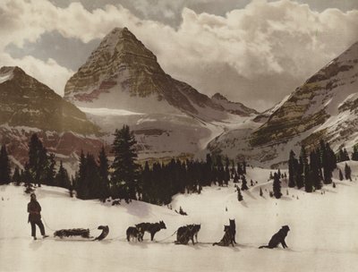 アシニボイン山（カラー写真） 作： Byron Hill Harmon